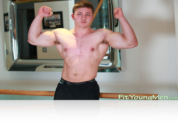 Monday, December 16th: Dan Sawbridge - Young Body Builder Dan Shows us his Big Muscles!