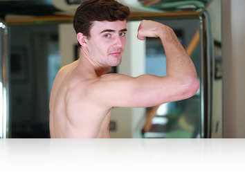 Thursday, December 24th: Parker Matthews - Tall & Muscular Personal Trainer Shows off his Athletic Body!